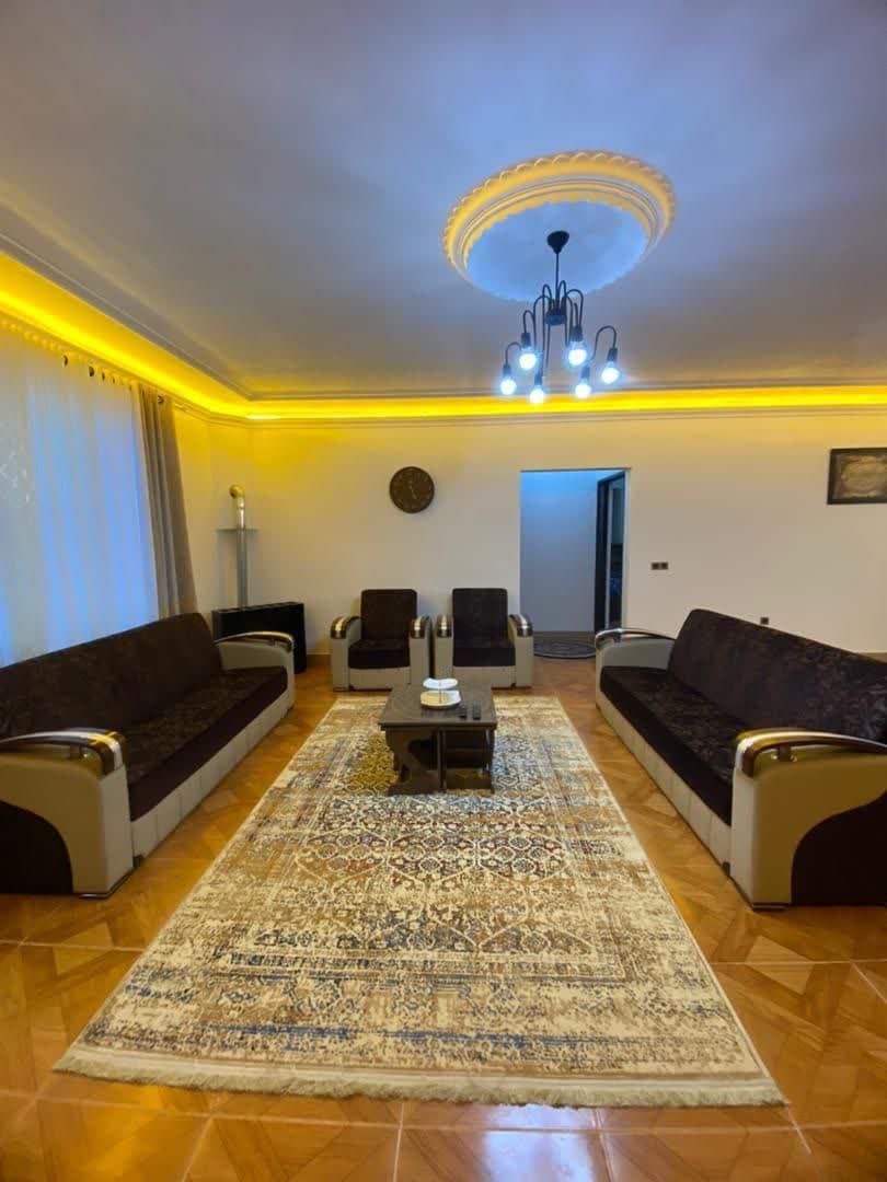 ویلا نزدیک دریا