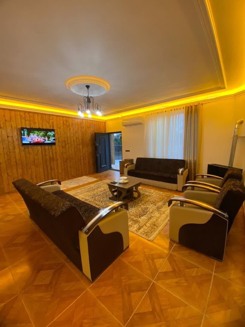 ویلا نزدیک دریا