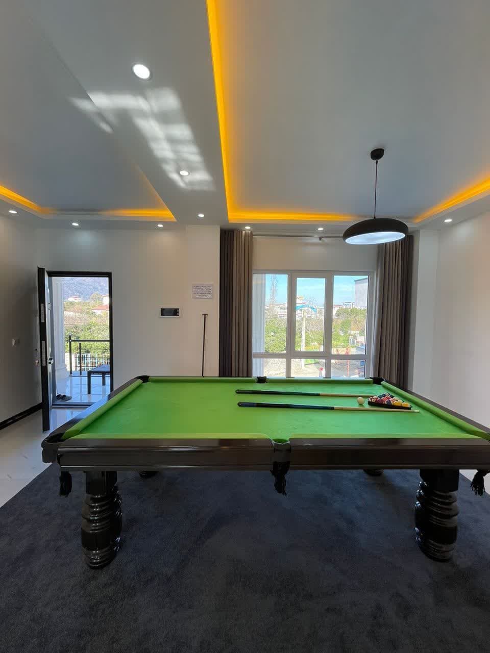 ویلا استخردار